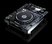 PIONEER CDJ-2000 NEXUS